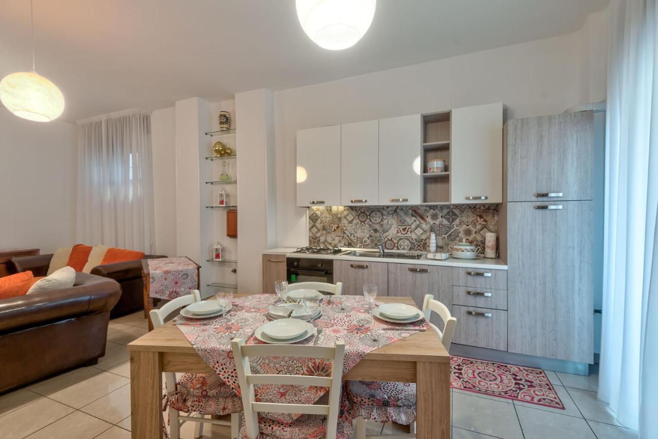 Casa Vacanza Binario 35 Чельє-Мессапіка Екстер'єр фото