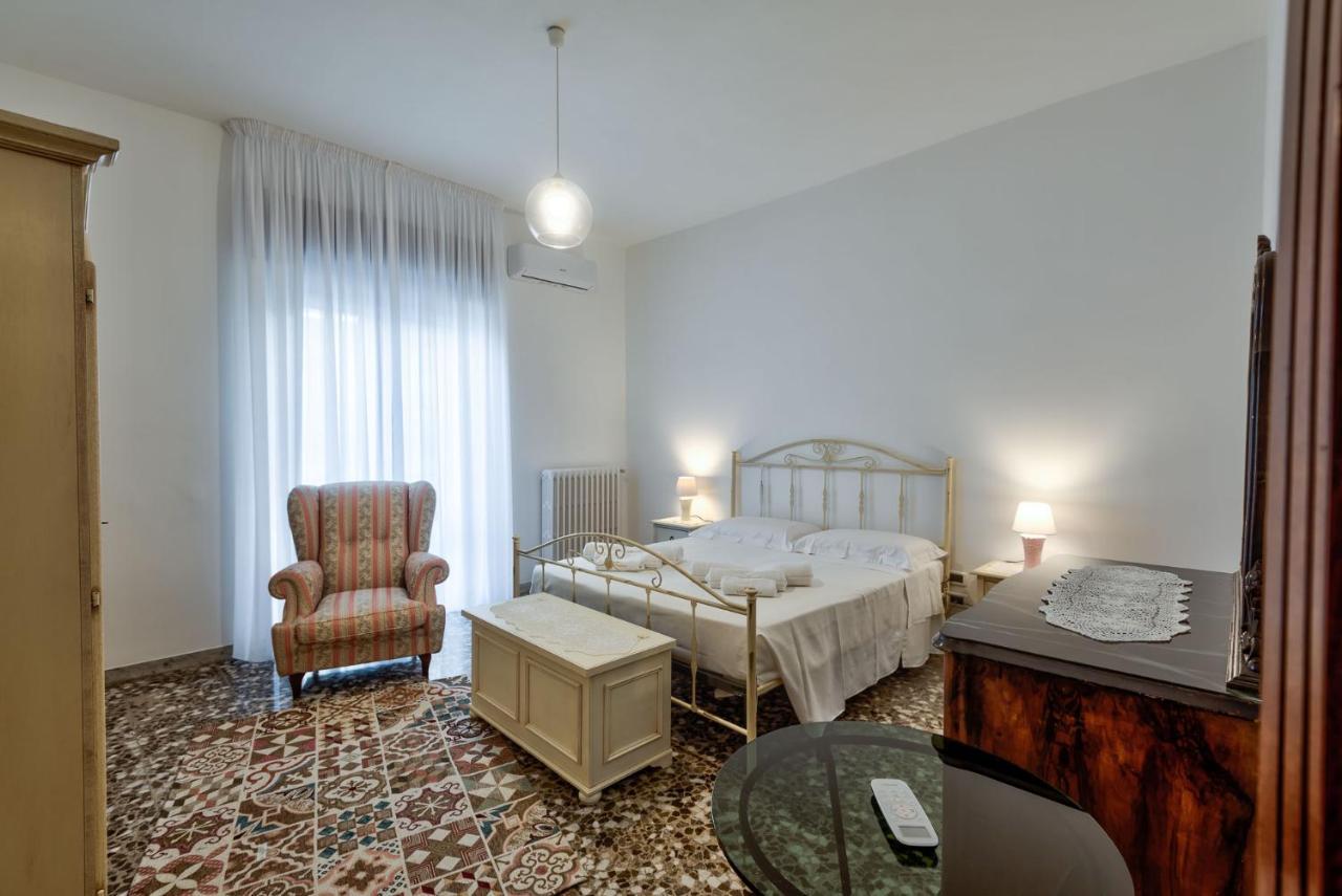Casa Vacanza Binario 35 Чельє-Мессапіка Екстер'єр фото